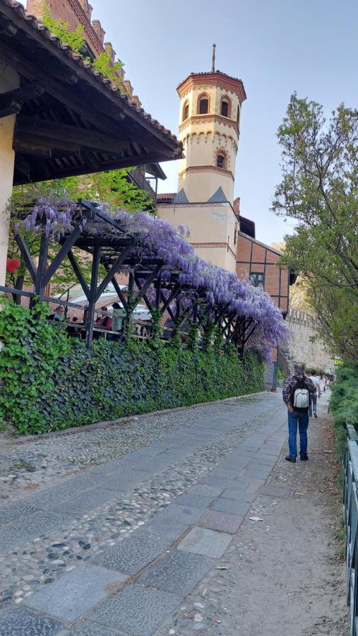 Lucrece Holiday Apartment Turin Bagian luar foto