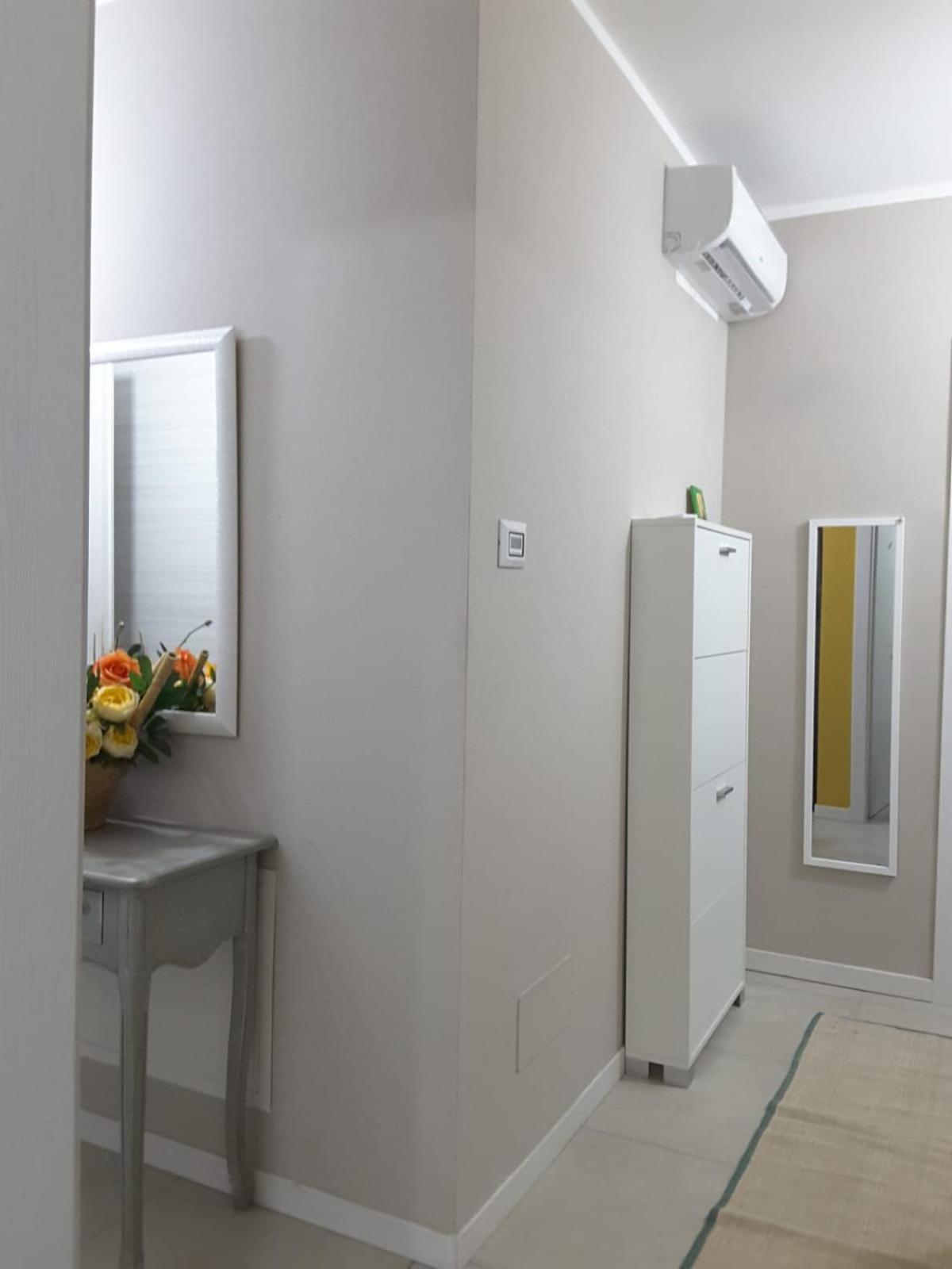 Lucrece Holiday Apartment Turin Bagian luar foto