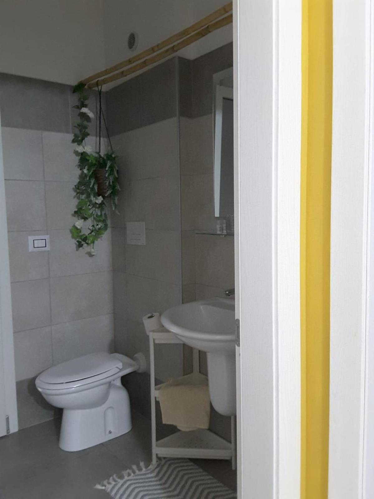 Lucrece Holiday Apartment Turin Bagian luar foto